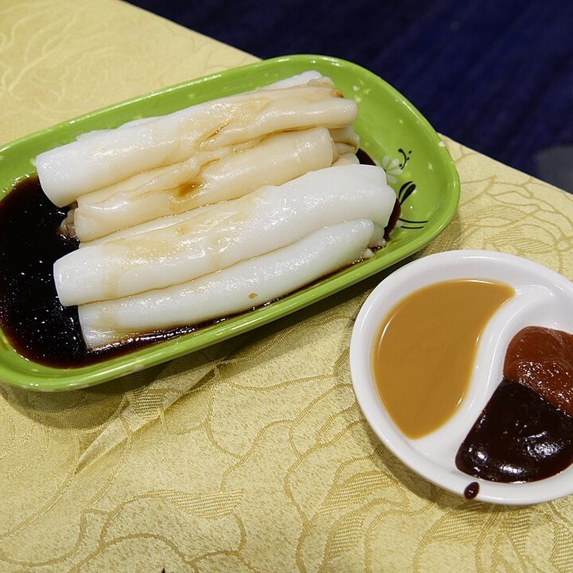 Cheung fun rice rolls