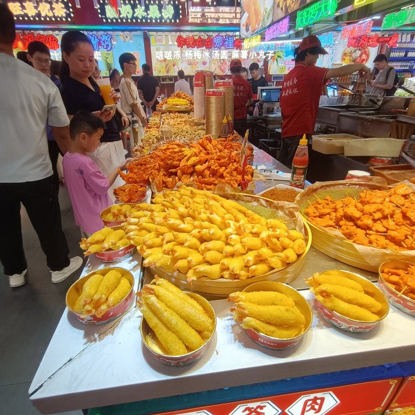 Nanjing Laomendong food tasting tour — photo 9