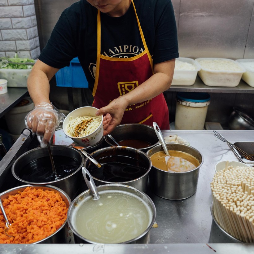 Wuhan Hubu Alley breakfast tour — photo 7